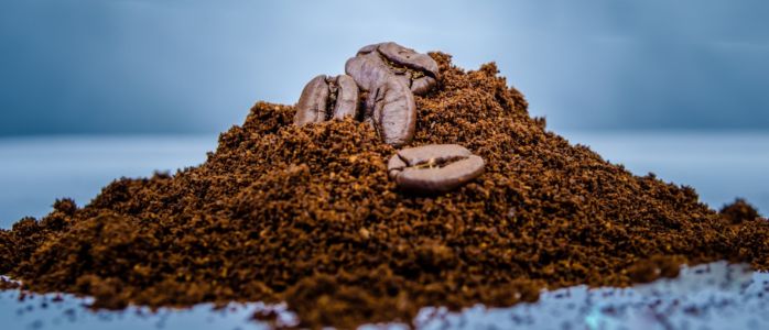 ¿Se pueden llevar granos de café en un avión?
