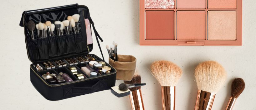 ¿Puedes llevar maquillaje en un avión?