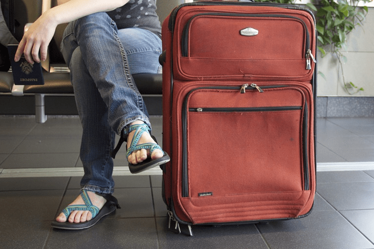 ¿Se puede comprar equipaje en el aeropuerto?