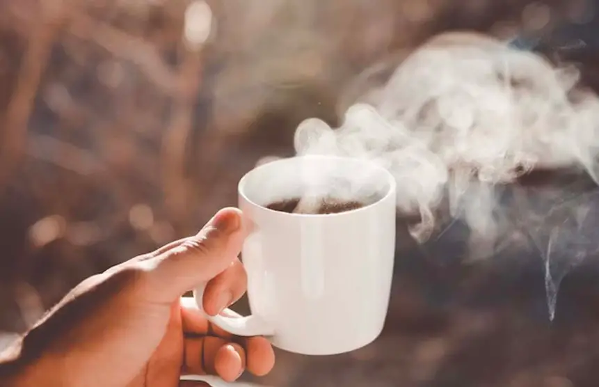 Cómo sobrevivir a un vuelo con ojos rojos: 13 consejos probados para vuelos con ojos rojos