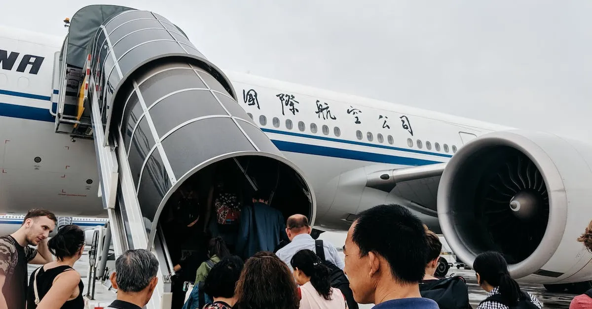 ¿Por qué son tan caros los vuelos a China? Explique las razones de los altos costos.