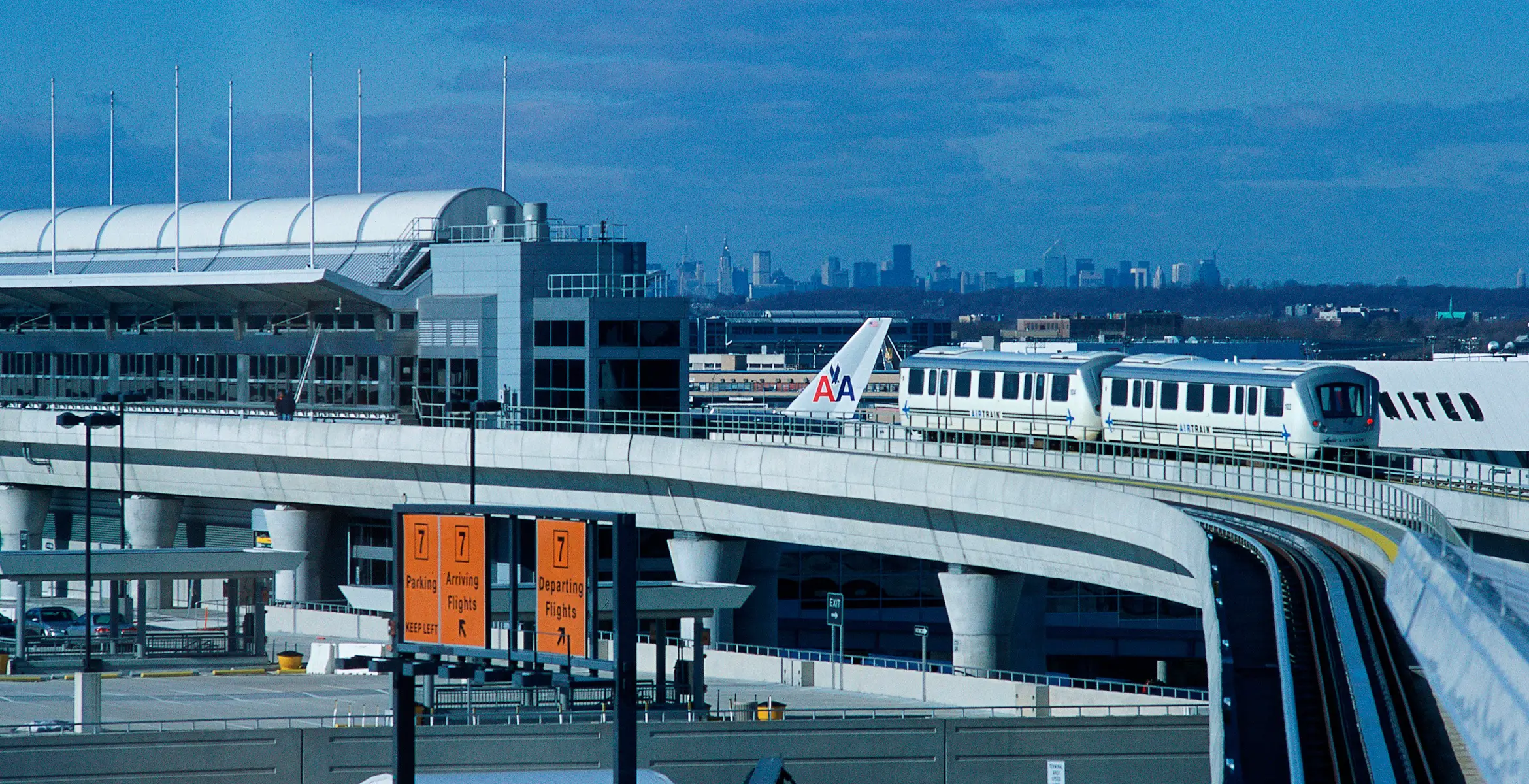 Cómo llegar desde el aeropuerto JFK a la terminal de autobuses de la Autoridad Portuaria de Nueva York