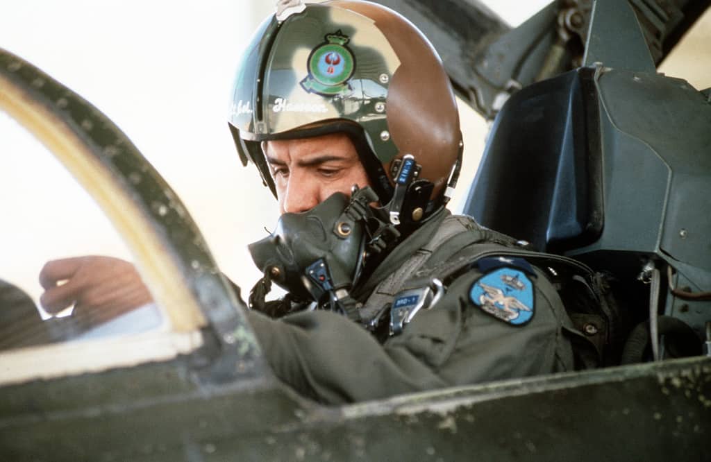 ¿Por qué los pilotos de combate usan máscaras?