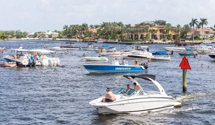 Vuelos directos de Boston a Fort Lauderdale (BOS a FLL) Vuelos directos de Boston a Fort Lauderdale (BOS a FLL)