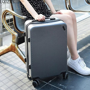 ¿A cuánto ascienden las tarifas de equipaje de Hawaiian Airlines? 2024