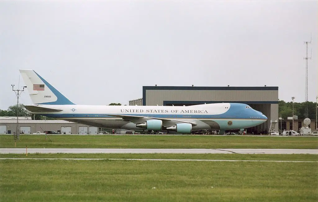 ¿Qué tamaño tiene el Air Force One? (En comparación con otros aviones)