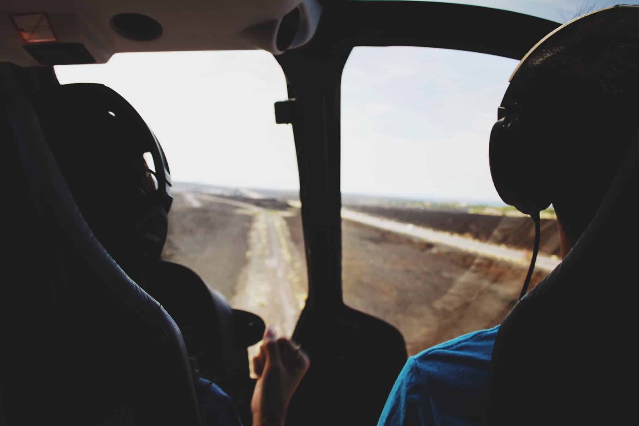 4 factores que afectan lo difícil que es volar un helicóptero 4 factores que afectan lo difícil que es volar un helicóptero