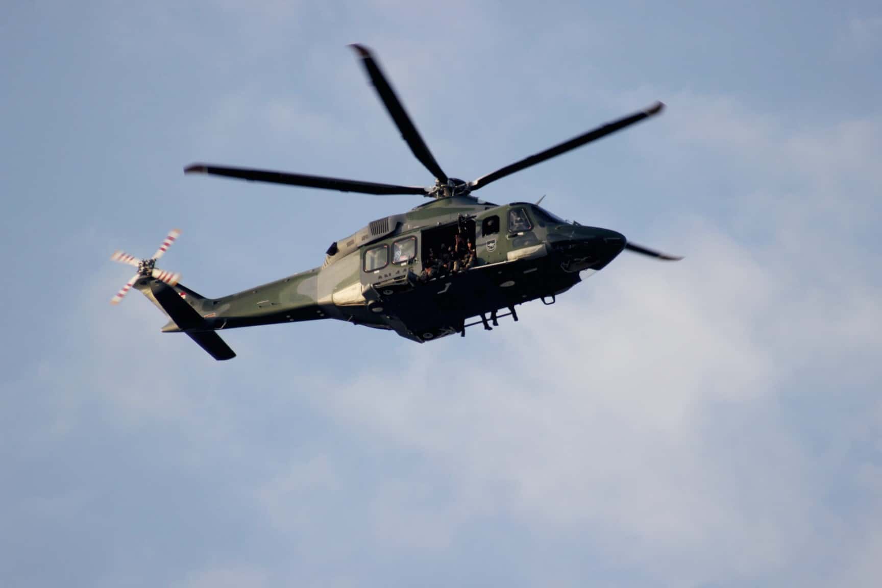 ¿Qué tan ruidoso es un helicóptero? (Comparación de niveles de ruido de helicópteros)