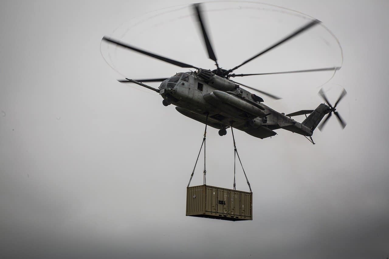 Cuánto peso pueden levantar los helicópteros: helicópteros civiles y militares
