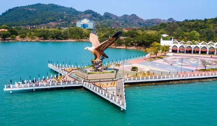 Vuelo directo desde Singapur a Langkawi