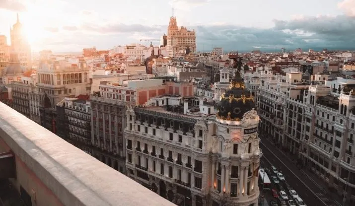 Vuelos directos de Boston a Madrid, vuelos sin escalas de BOS a MAD