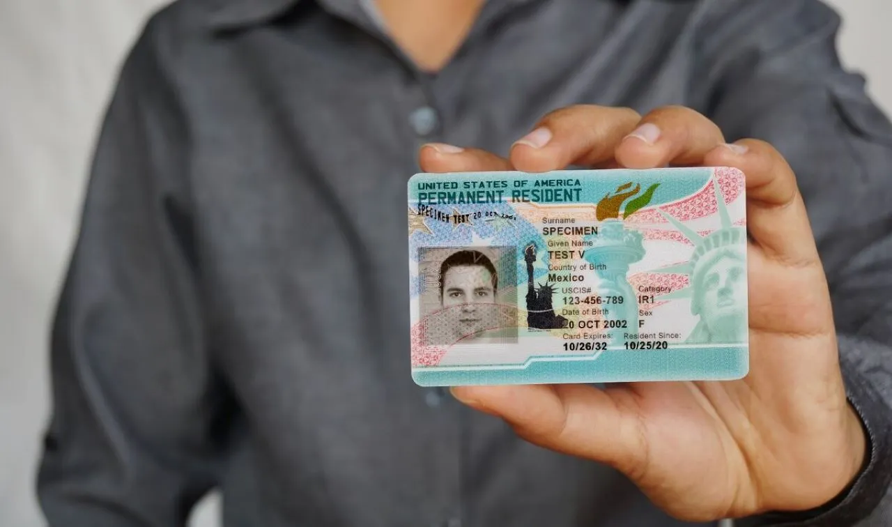 ¿Se puede viajar a México con tarjeta verde? Todo lo que necesitas saber