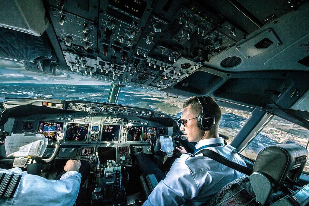 Por qué los pilotos dicen "Pesado" en las comunicaciones de control de tráfico aéreo