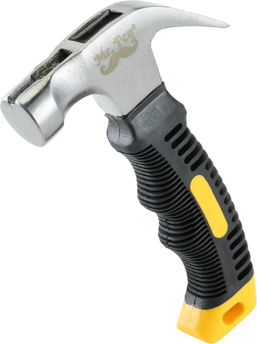 ¿Puedes llevar un martillo en un avión? 2024