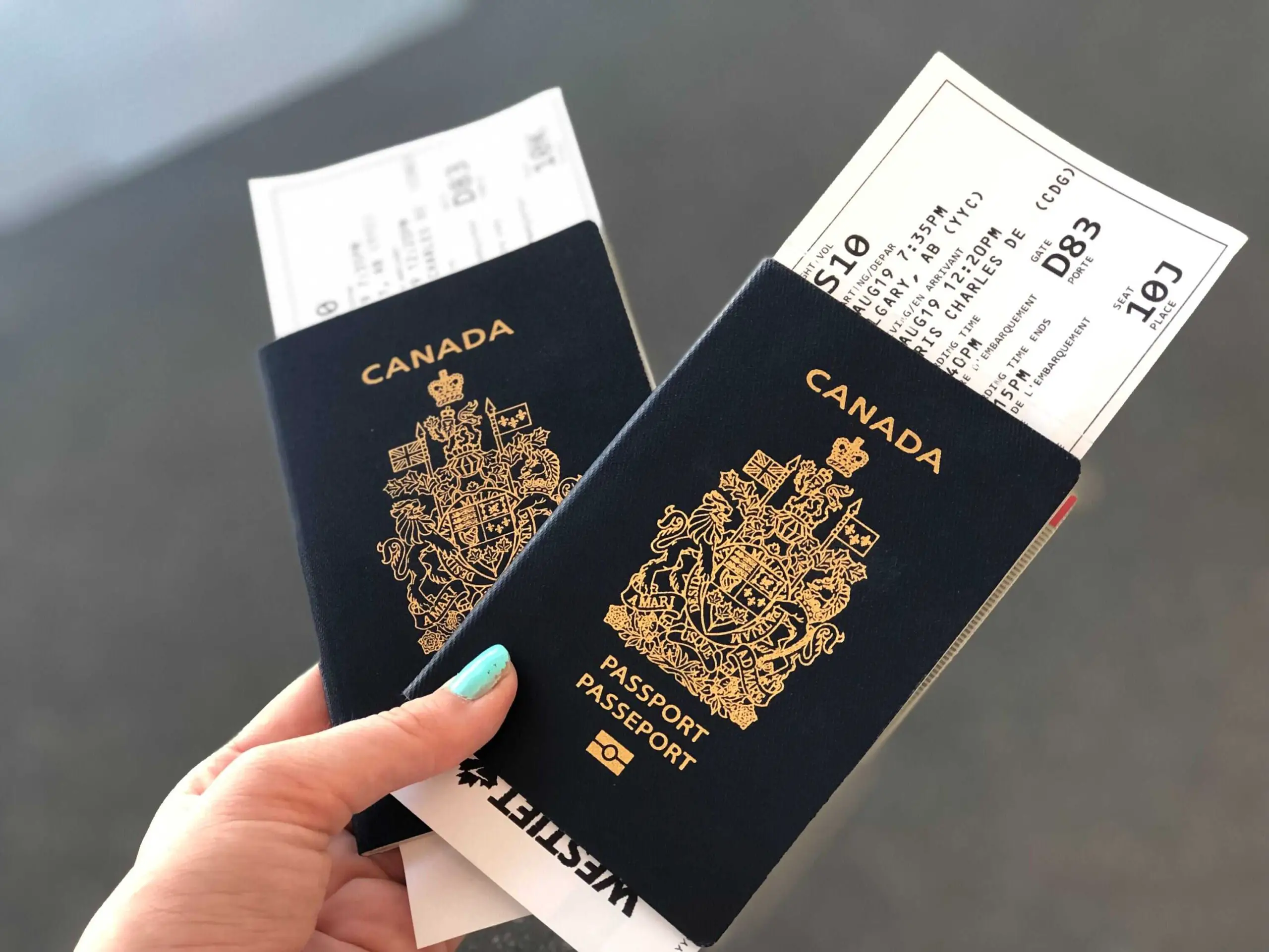 ¿Puedo viajar a Canadá con el pasaporte vencido?