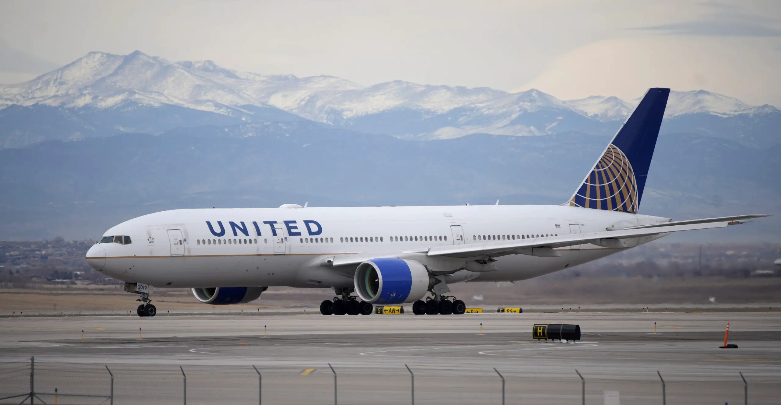 Cómo agregar un vuelo a su cuenta de United